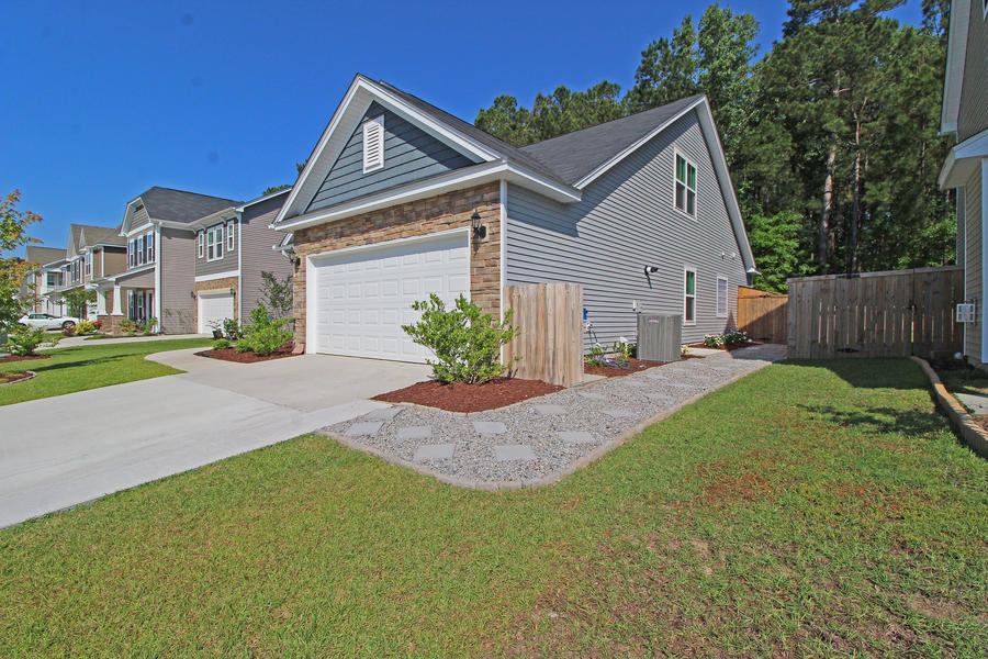 410 Allamby Ridge Road Moncks Corner, SC 29461 - Photo 4 of 31 img_0584fini