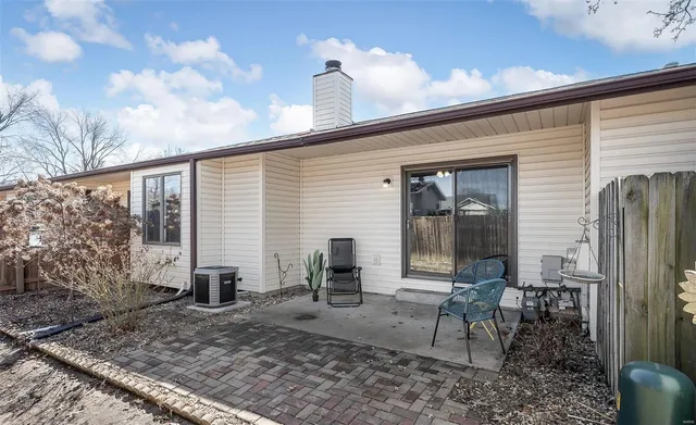 $248,500 | 271 Timberbrook Drive, St. Peters, MO 63376