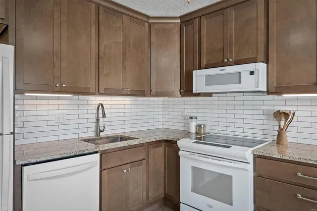 $248,500 | 271 Timberbrook Drive, St. Peters, MO 63376