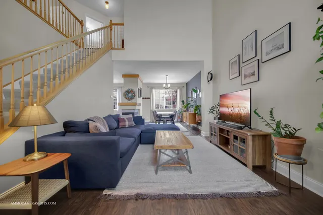 $385,000 | 31603 Kline Circle, Warrenville, IL 60555