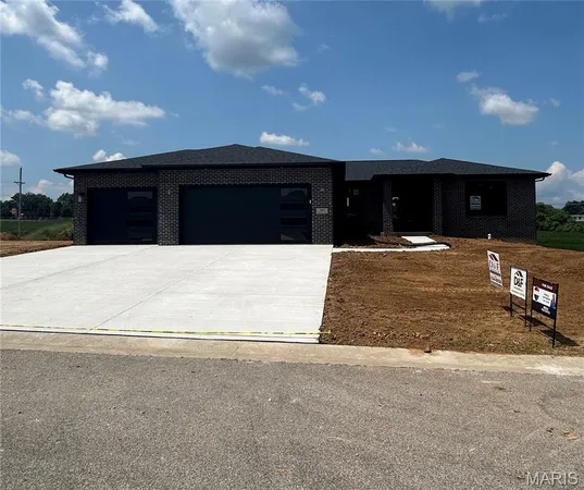$499,900 | 516 Hayden Drive, Waterloo, IL 62298