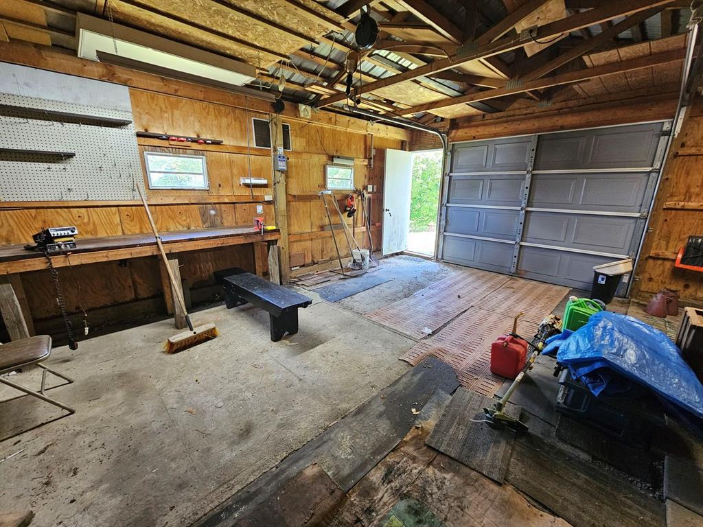 640 Taylorstown Ridge Road Taylorstown, PA 15365 - Photo 18 of 37