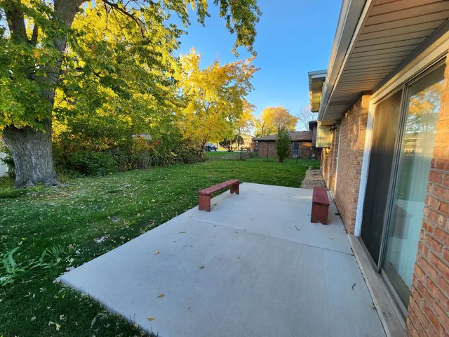 $2,500 | 16710 Kenwood Avenue, South Holland, IL 60473