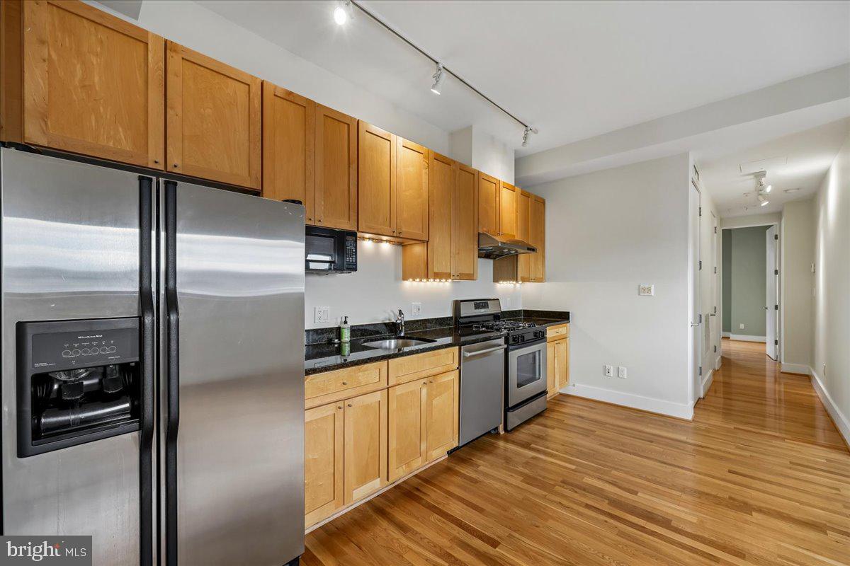 1819 Belmont Road Northwest, Unit 4 Washington, DC 20009 - Photo 4 of 67 Gallery Image 4