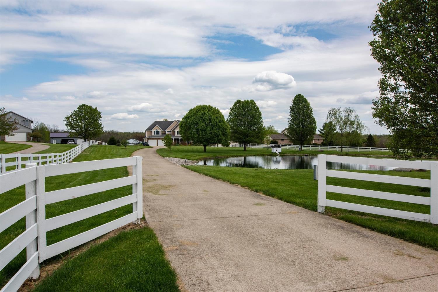 5818 Waynes Trace Road Hamilton, OH 45011 - Photo 5 of 49