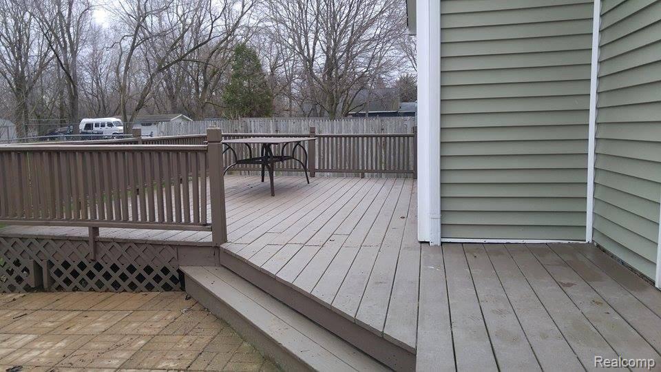 7121 Lapeer Road Davison, MI 48423 - Photo 2 of 31 42.jpg