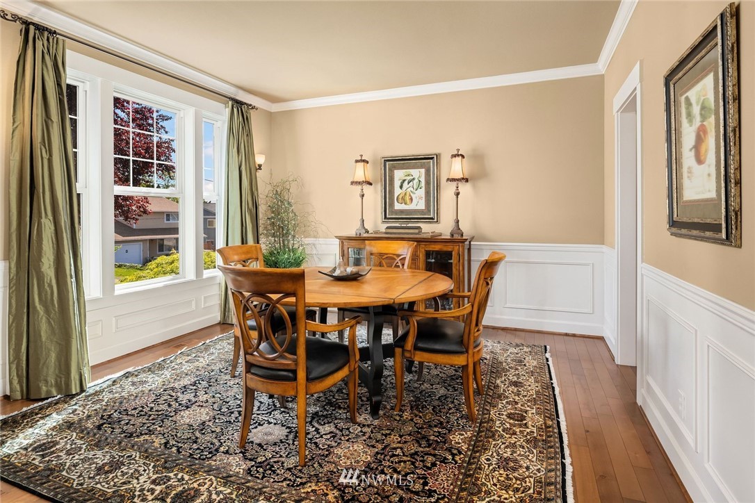 1110 North 32nd Street Renton, WA 98056 - Photo 3 of 28