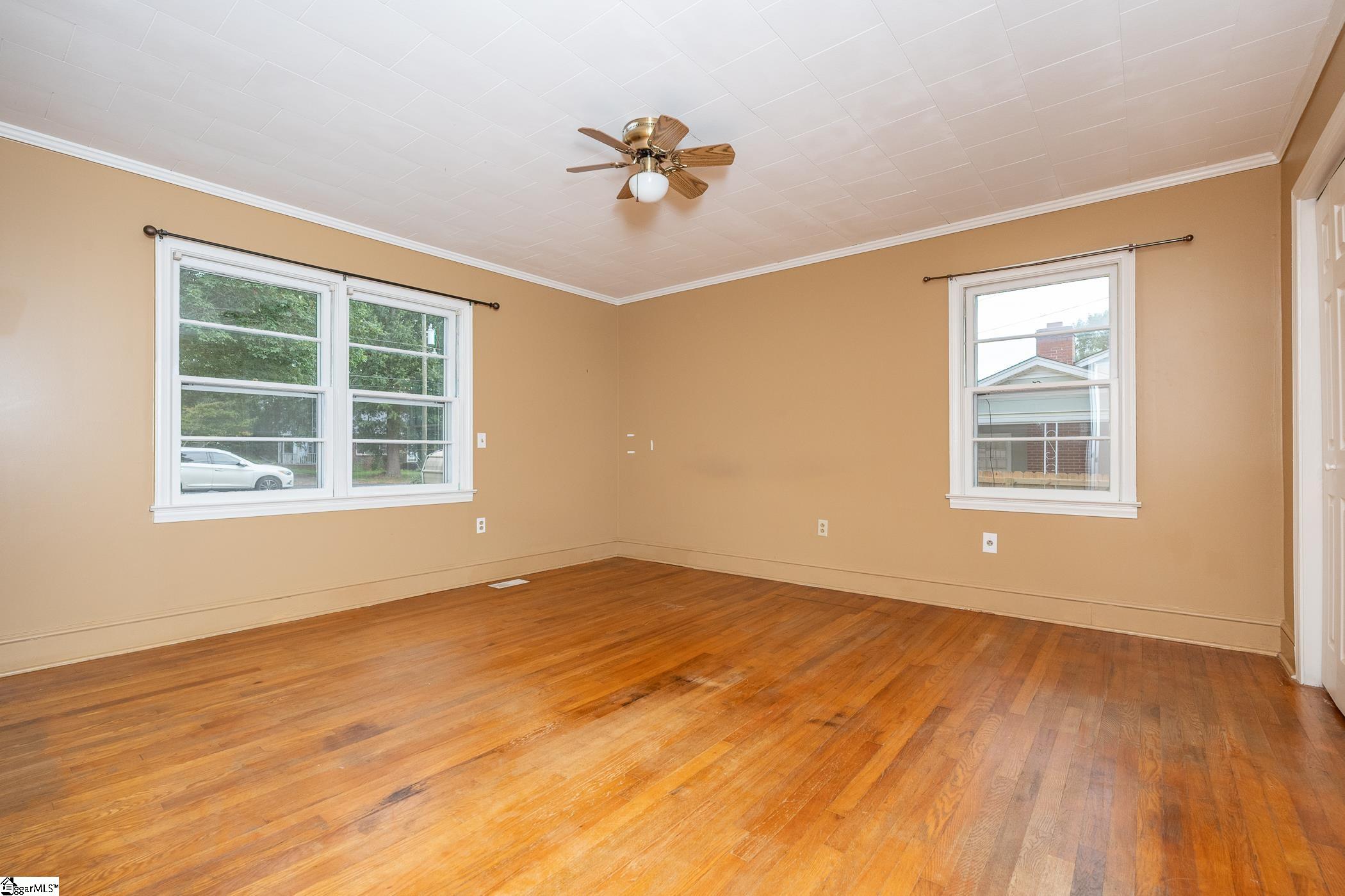705 Shands Street Clinton, SC 29325 - Photo 7 of 22 Gallery Image 7