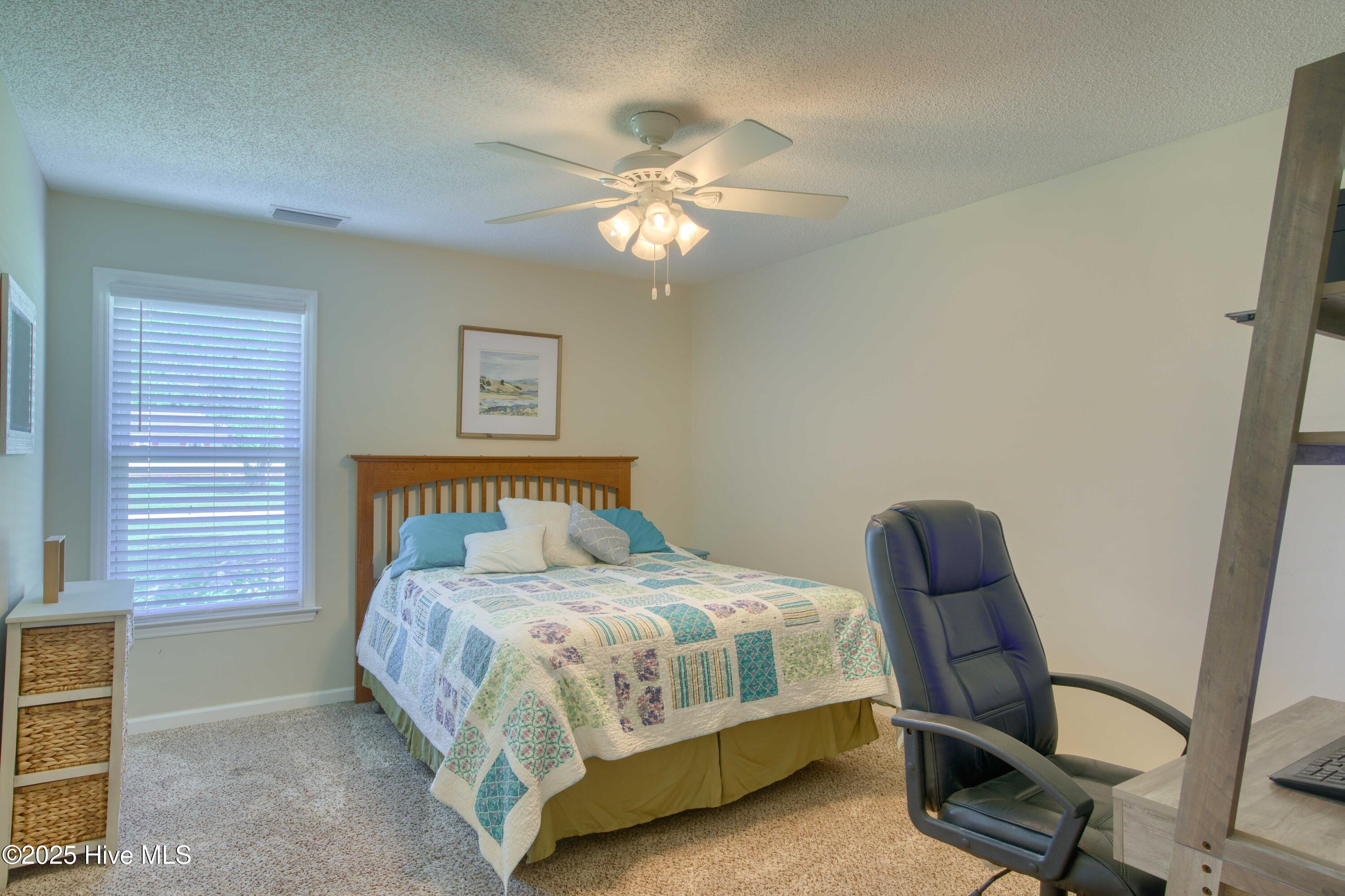 102 Ridgewood Trail New Bern, NC 28560 - Photo 25 of 66 102 Ridgewood - Interior - Edited_3