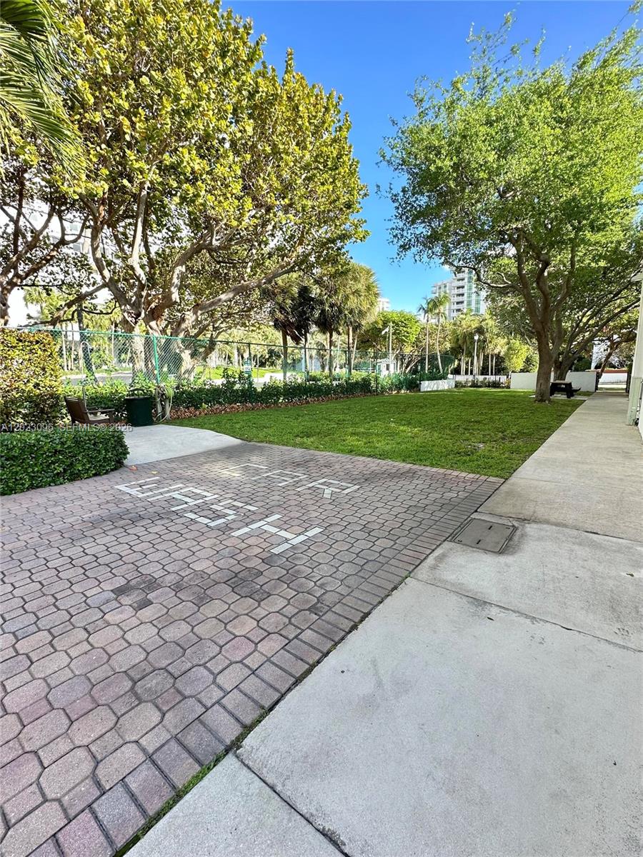 425 Grapetree Drive, Unit 211 Key Biscayne, FL 33149 - Photo 30 of 31