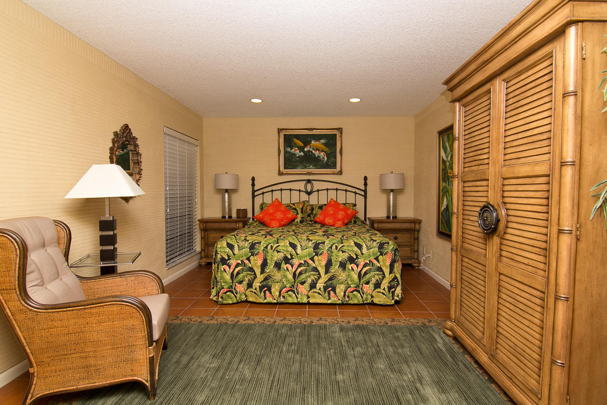 20629 Linksview Circle Boca Raton, FL 33434 - Photo 11 of 19 IMG_3675.jpg