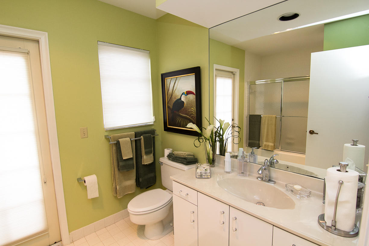 20629 Linksview Circle Boca Raton, FL 33434 - Photo 13 of 19 IMG_3680.jpg