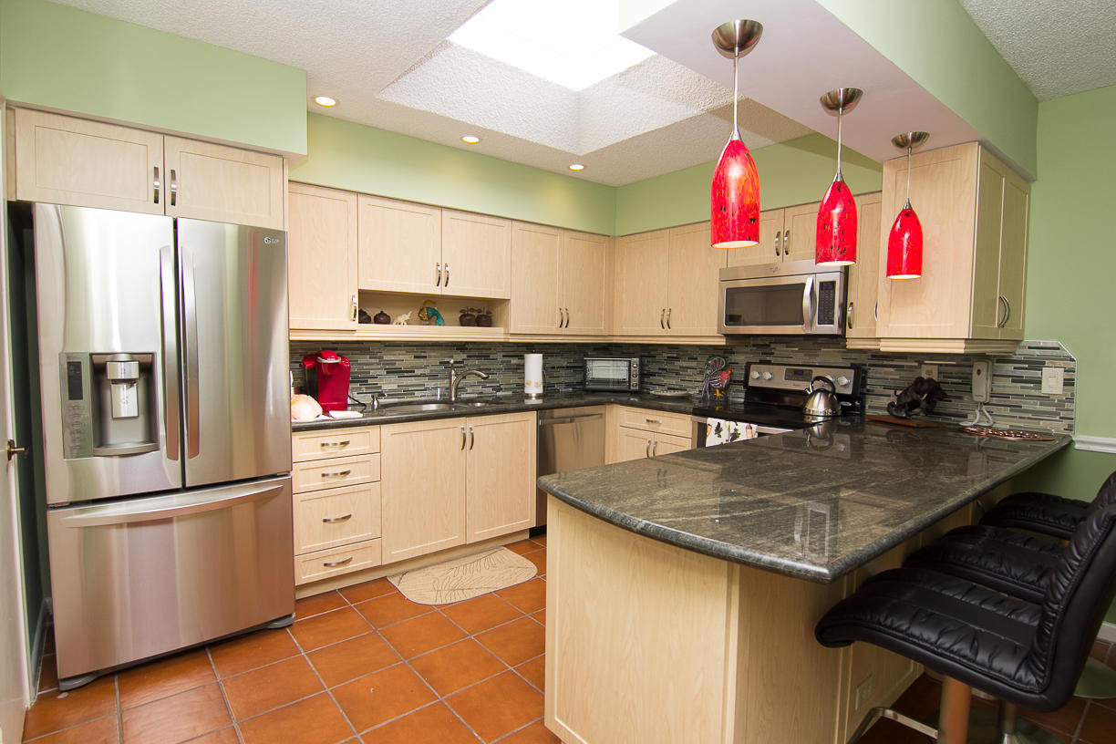 20629 Linksview Circle Boca Raton, FL 33434 - Photo 4 of 19 IMG_3660.jpg