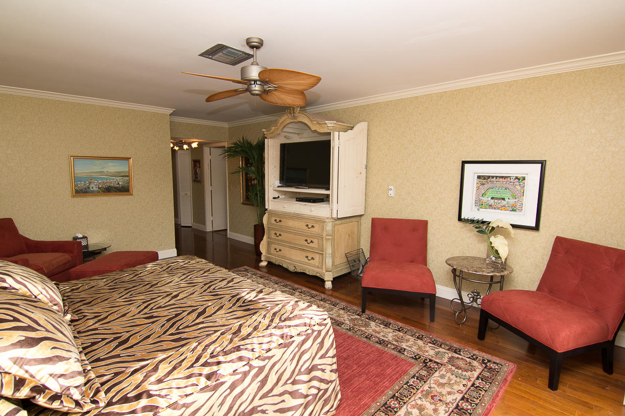 20629 Linksview Circle Boca Raton, FL 33434 - Photo 7 of 19 IMG_3663.jpg