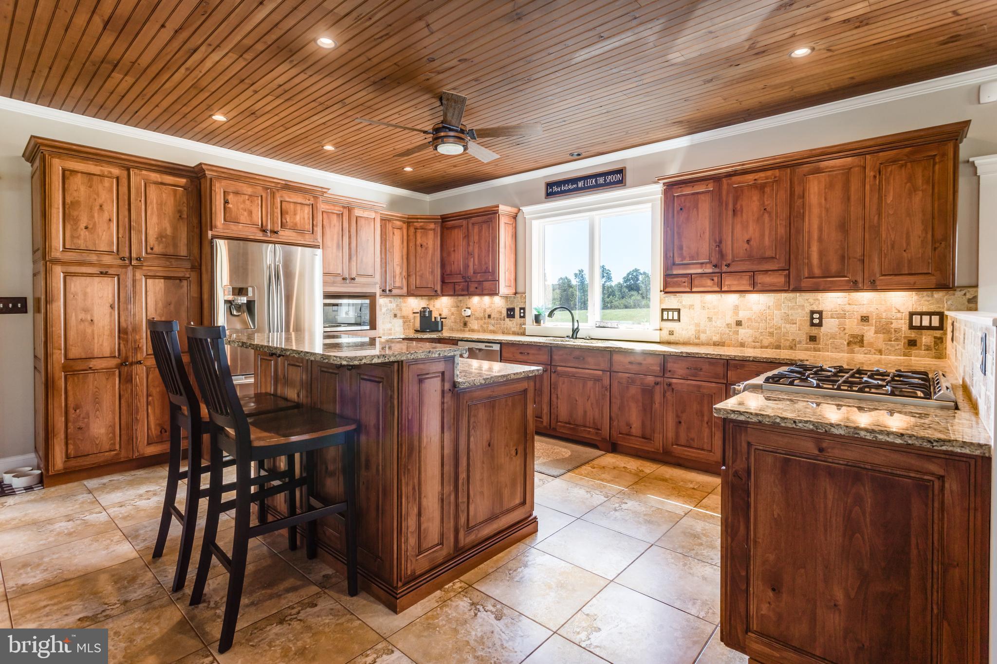 526 Middle Fork Road Cross Junction, VA 22625 - Photo 4 of 111 Open kitchen