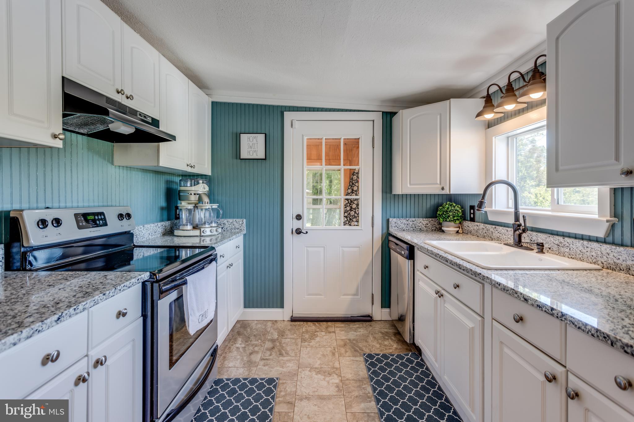 526 Middle Fork Road Cross Junction, VA 22625 - Photo 51 of 111 Summer kitchen