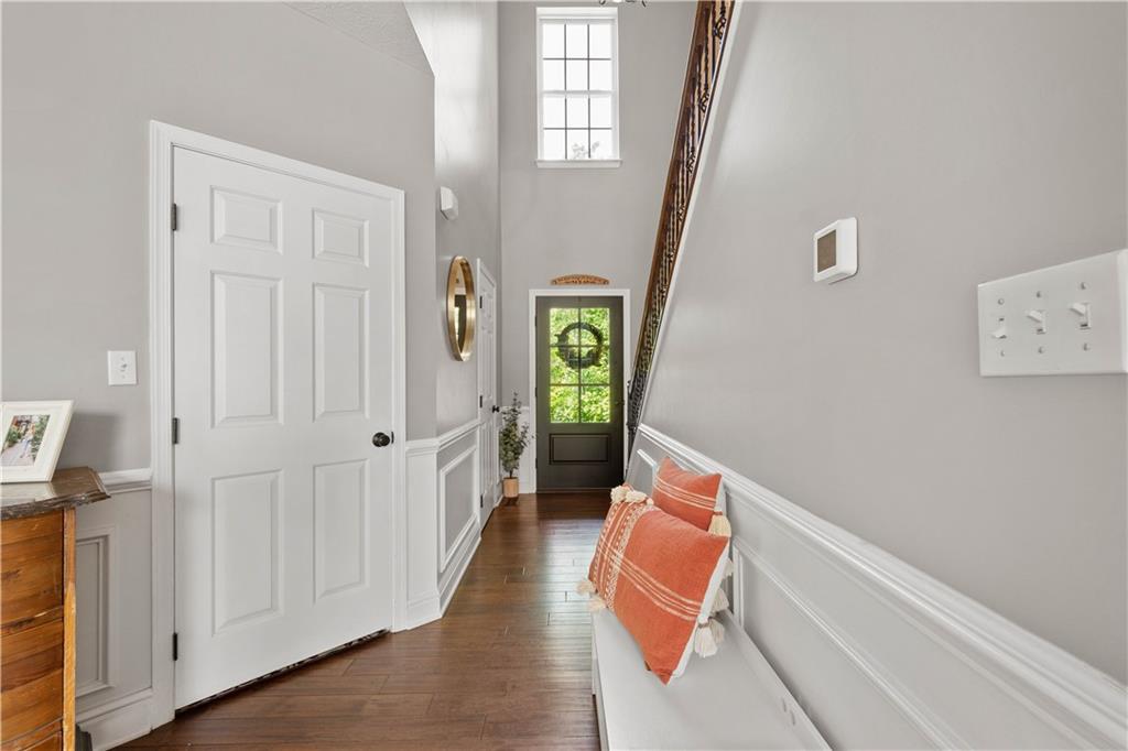 237 Clever Road McKees Rocks, PA 15136 - Photo 3 of 50