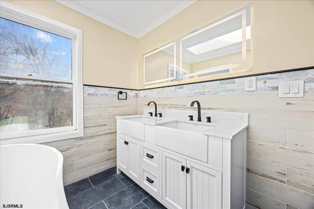 $949,000 | 240 North Odessa Avenue, Egg Harbor City, NJ 08215