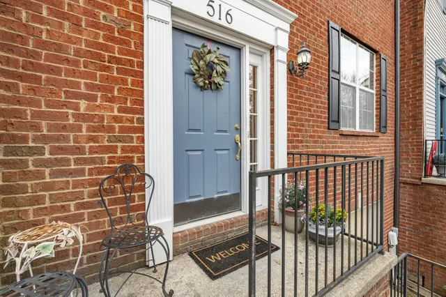 $317,900 | 516 Huntington Ridge Drive, Nashville, TN 37211