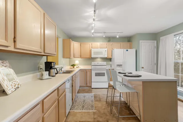 $317,900 | 516 Huntington Ridge Drive, Nashville, TN 37211