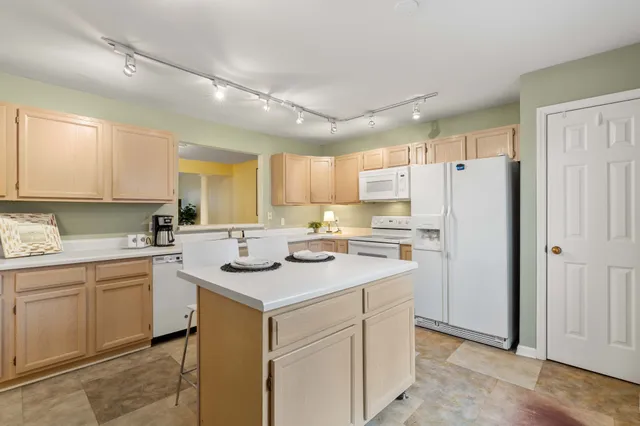 $317,900 | 516 Huntington Ridge Drive, Nashville, TN 37211