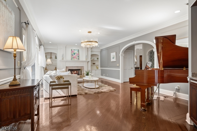 110 Chelsea Watchung, NJ 07069 - Photo 11 of 43