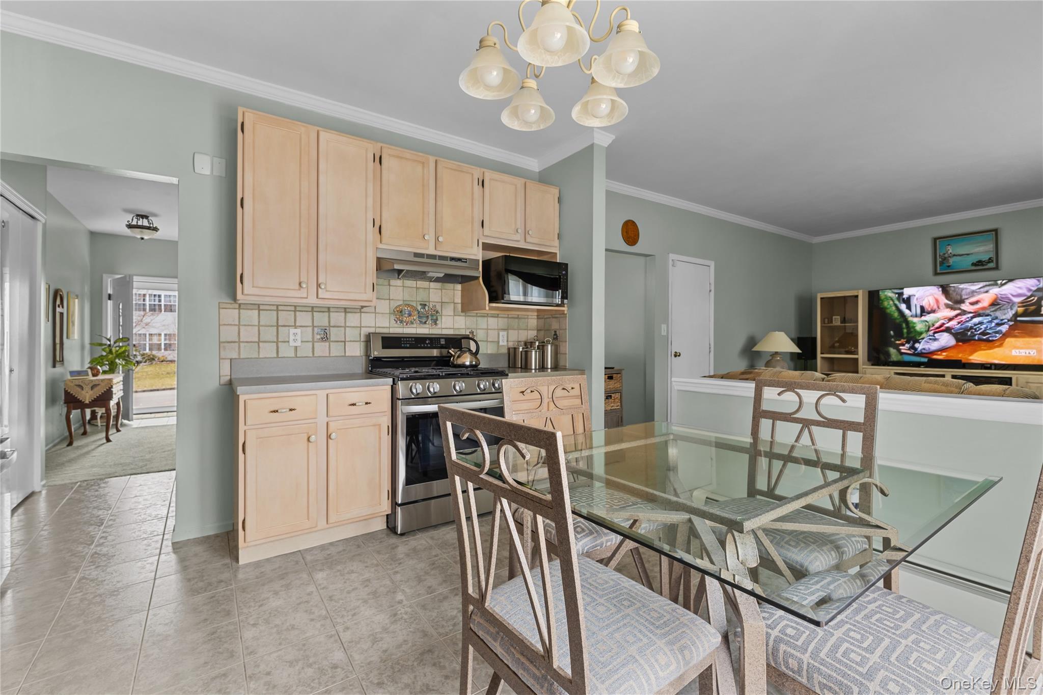 15 Timber Ridge Drive Coram, NY 11727 - Photo 20 of 35