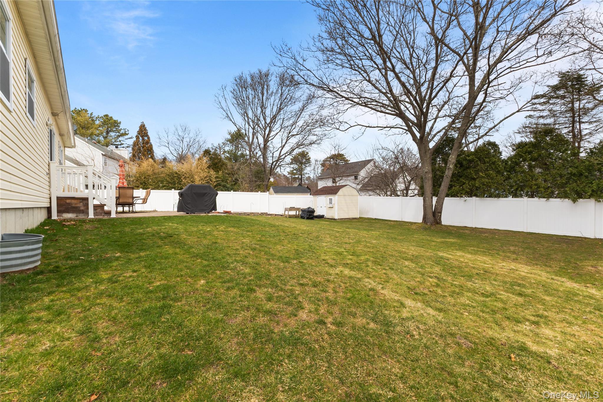 15 Timber Ridge Drive Coram, NY 11727 - Photo 24 of 35