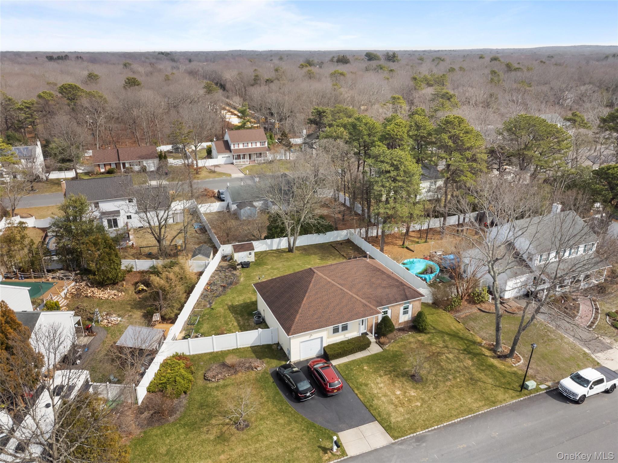 15 Timber Ridge Drive Coram, NY 11727 - Photo 28 of 35