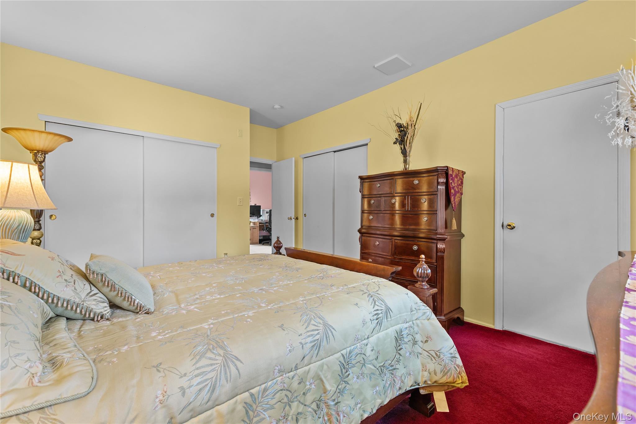 15 Timber Ridge Drive Coram, NY 11727 - Photo 8 of 35