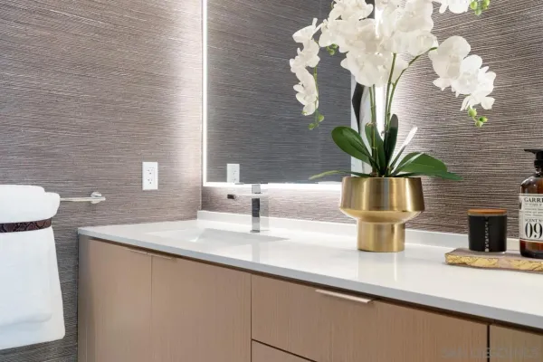 $4,506 | 525 Olive, Unit 1806, San Diego, CA 92103