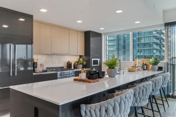 $4,506 | 525 Olive, Unit 1806, San Diego, CA 92103