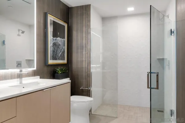 $4,506 | 525 Olive, Unit 1806, San Diego, CA 92103