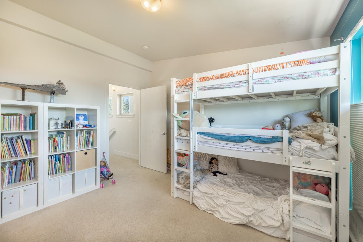 61274 Blakely Road Bend, OR 97702 - Photo 19 of 32 5H2A0643-HDR