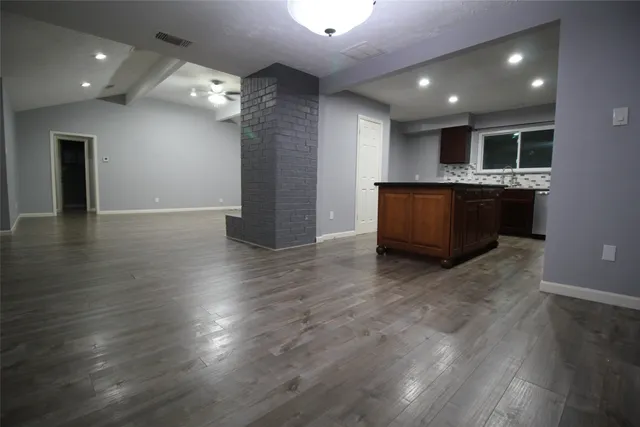 $1,950 | 20074 Crazy Horse Cir Drive, Katy, TX 77449