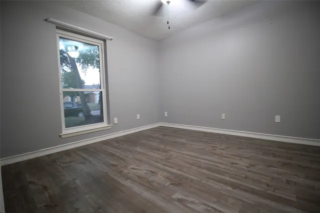 $1,950 | 20074 Crazy Horse Cir Drive, Katy, TX 77449