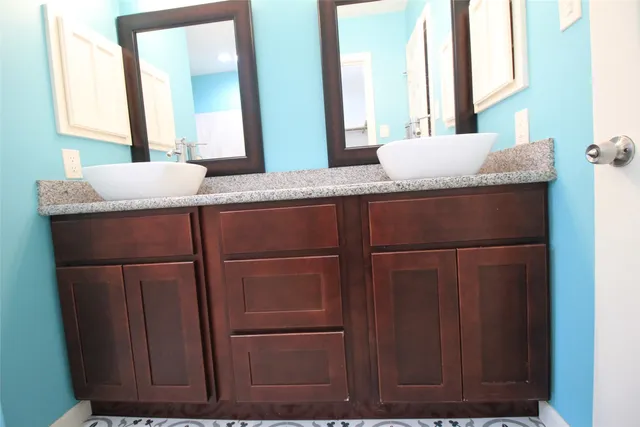 $1,950 | 20074 Crazy Horse Cir Drive, Katy, TX 77449