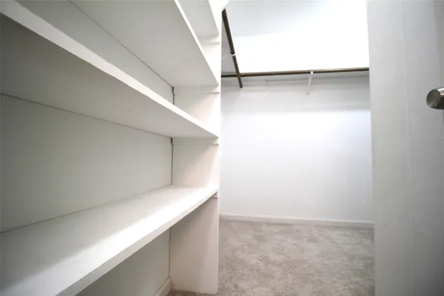 $1,950 | 20074 Crazy Horse Cir Drive, Katy, TX 77449