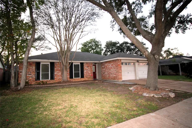 $1,950 | 20074 Crazy Horse Cir Drive, Katy, TX 77449