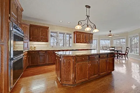 $2,000,000 | 60 Dundee Court, Loch Lloyd, MO 64012