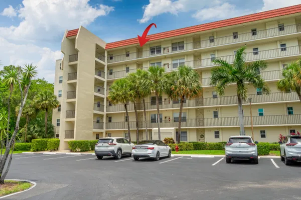 $159,001 | 3959 Via Poinciana, Unit 602, Lake Worth, FL 33467