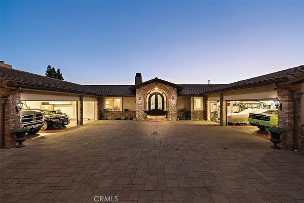 $3,275,000 | 1542 La Loma Drive, North Tustin, CA 92705