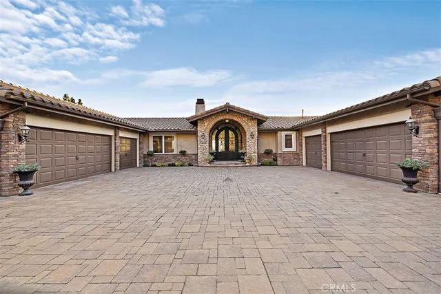 $3,275,000 | 1542 La Loma Drive, North Tustin, CA 92705