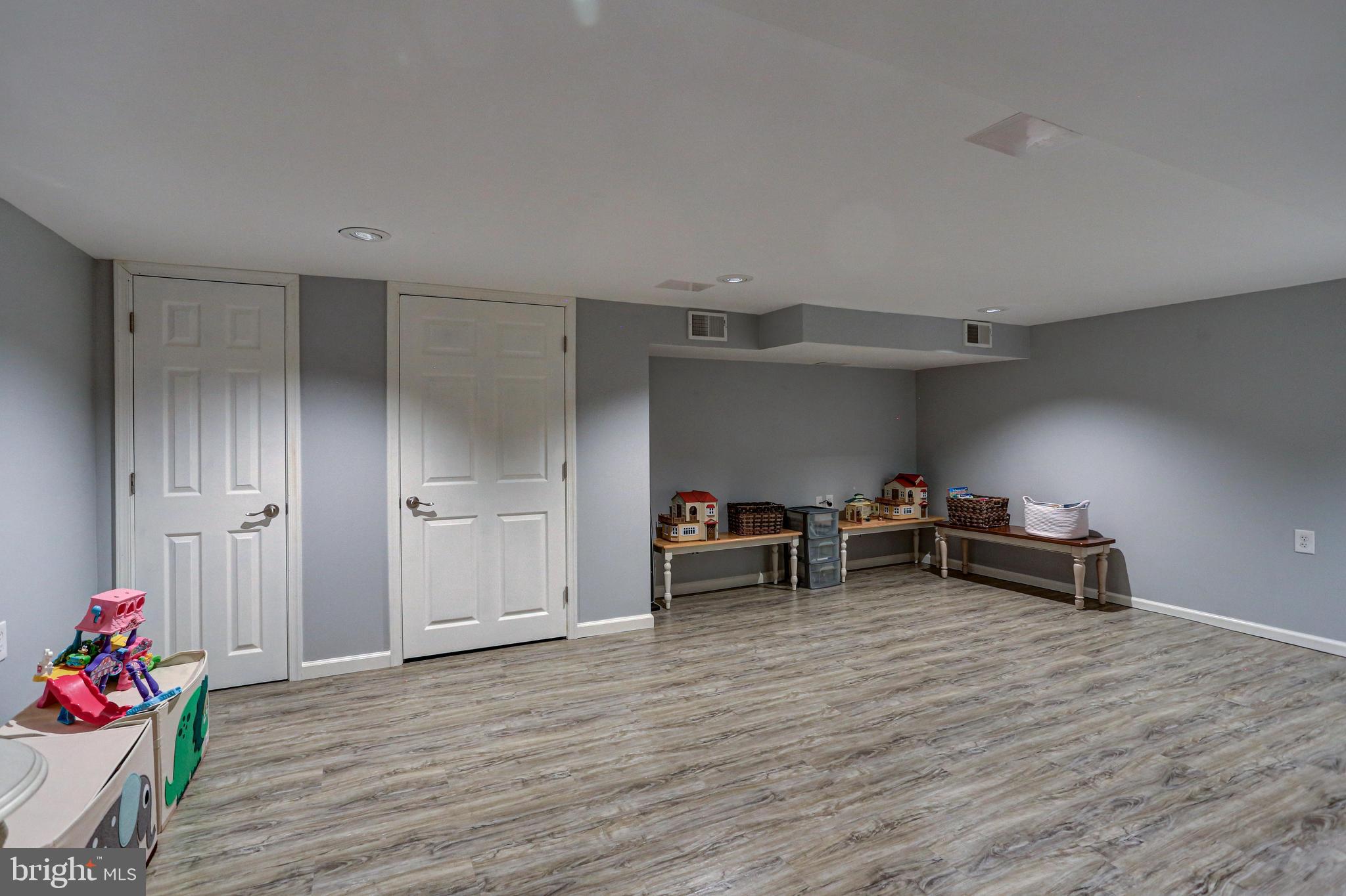 22 Fitzwatertown Road, Unit E11 Willow Grove, PA 19090 - Photo 31 of 35