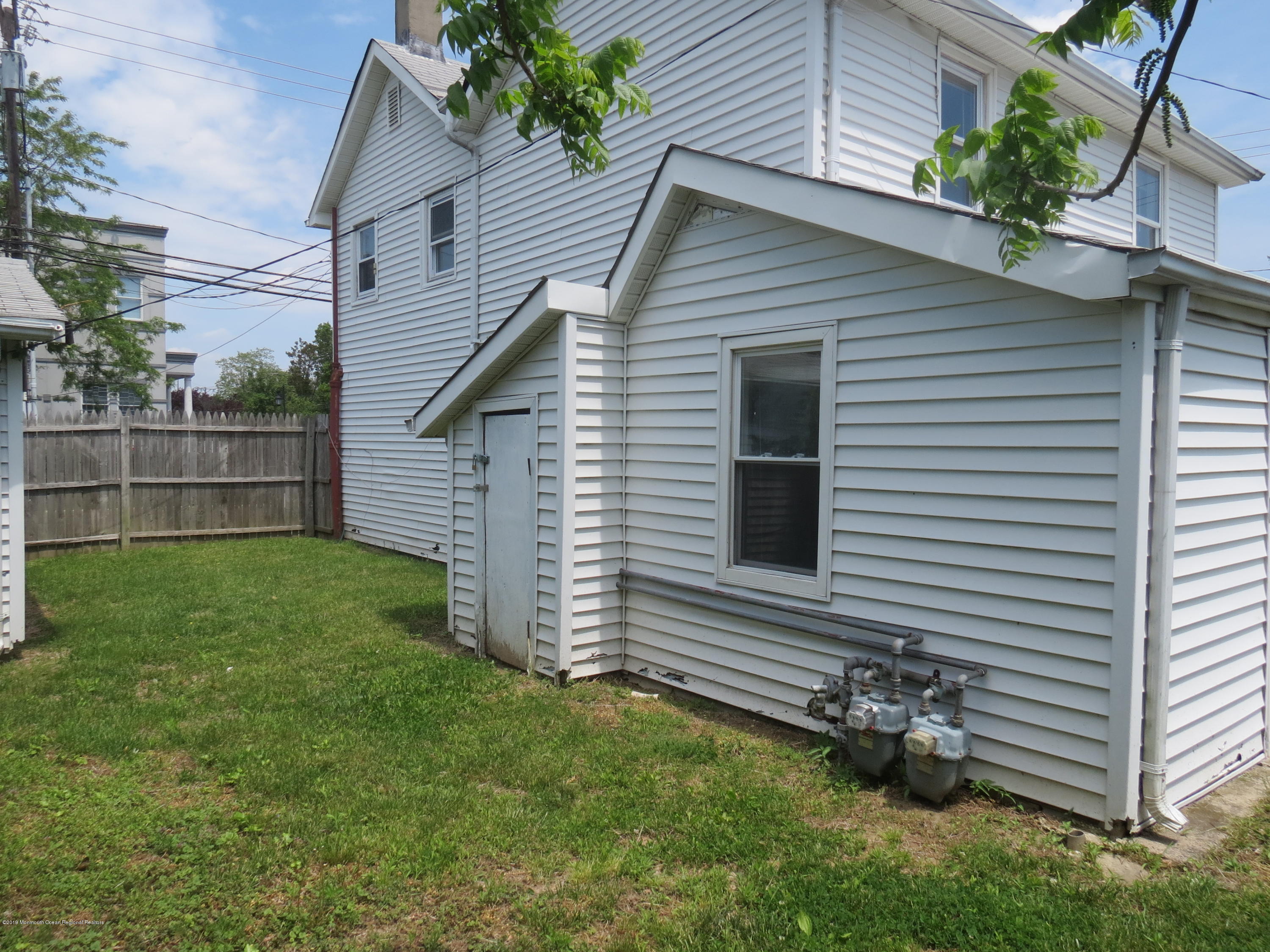 2411 Old Mill Road Spring Lake Heights, NJ 07762 - Photo 3 of 26 0520 - rear market