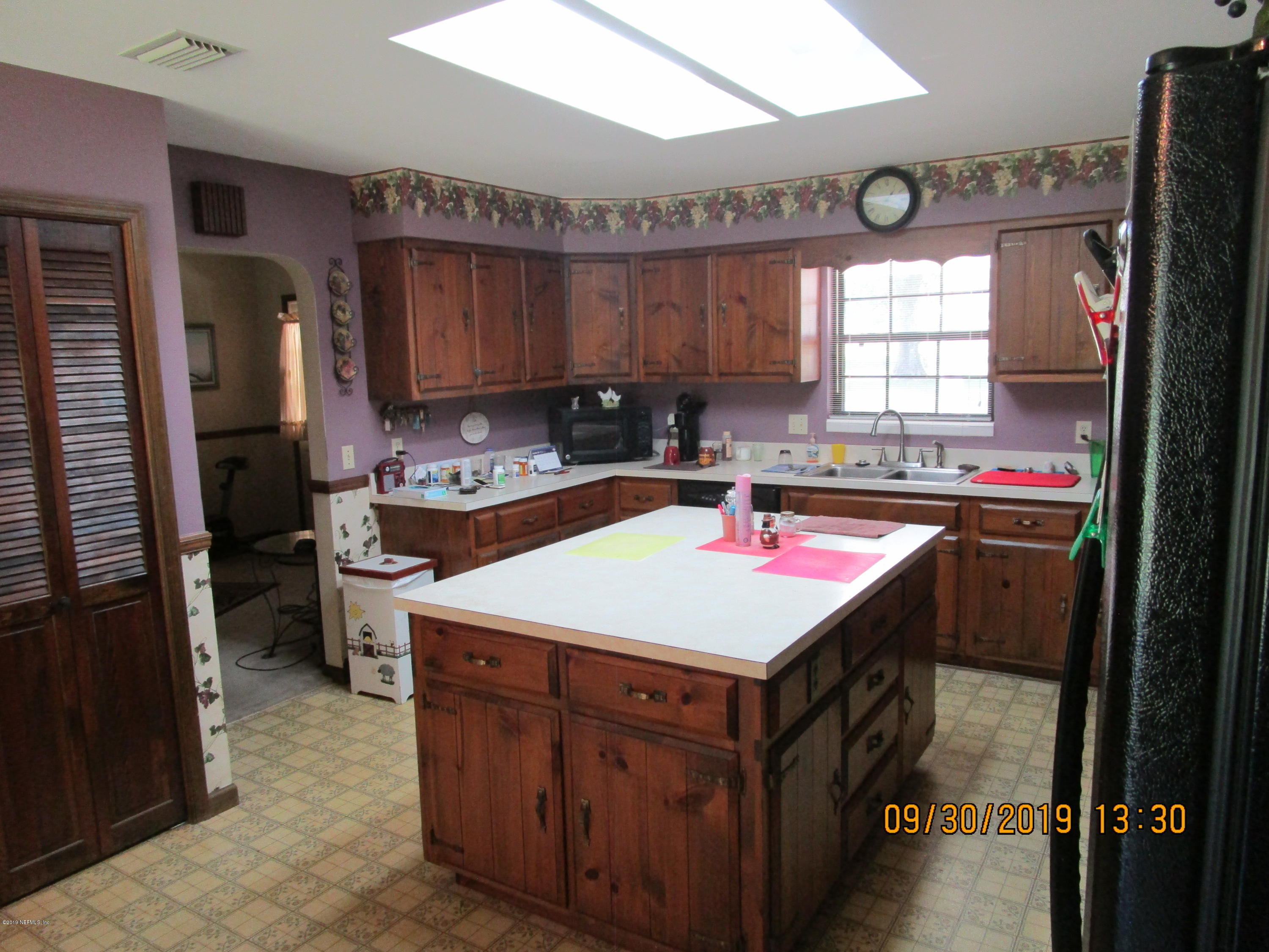 43076 Thomas Creek Road Callahan, FL 32011 - Photo 7 of 17 Kitchen