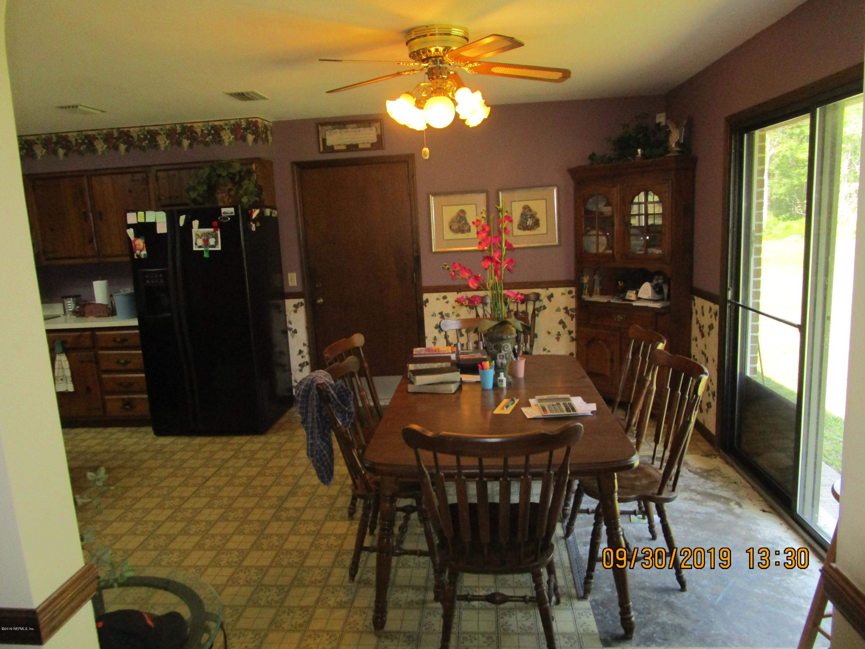 43076 Thomas Creek Road Callahan, FL 32011 - Photo 8 of 17 Dining