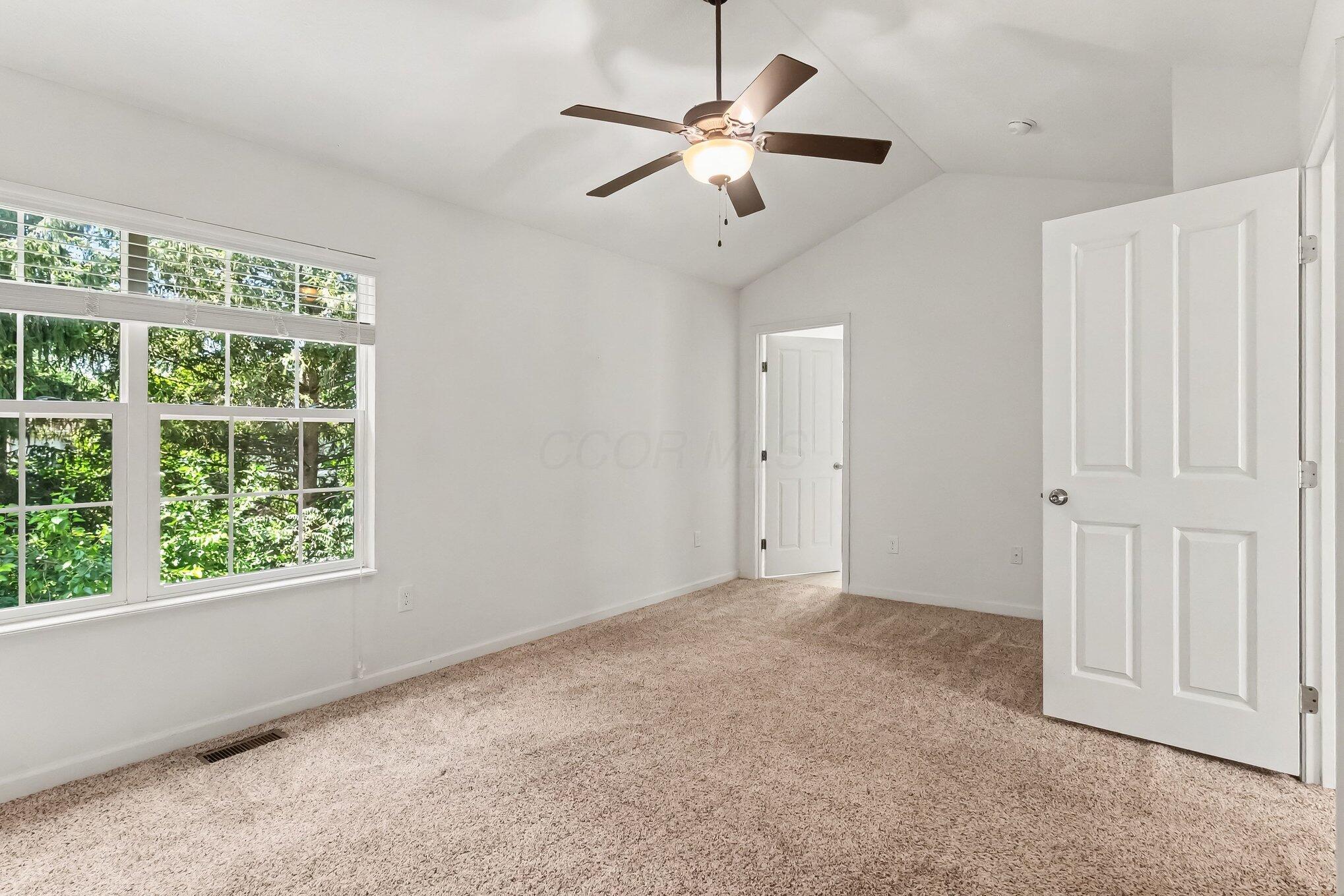 8345 Bruntsfield Road Columbus, OH 43235 - Photo 11 of 25 011_file_4353