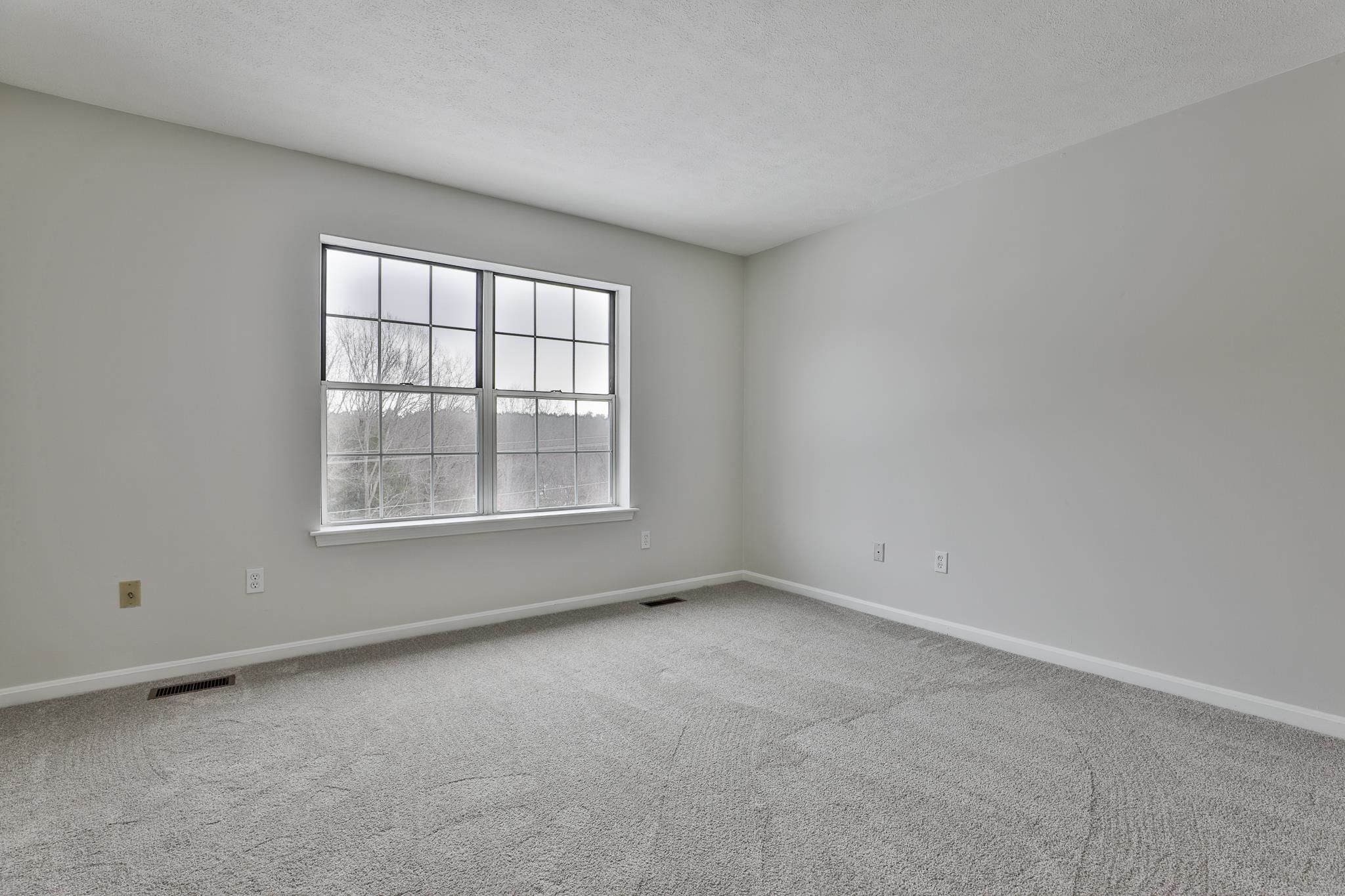 79 Middlesex Road Merrimack, NH 03054 - Photo 17 of 35