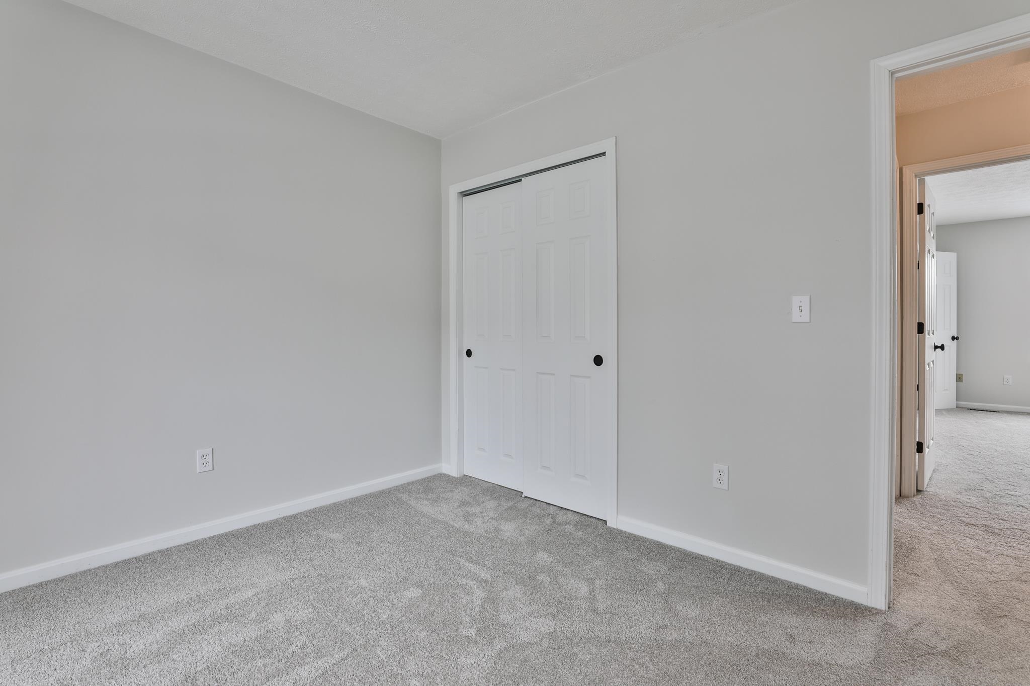79 Middlesex Road Merrimack, NH 03054 - Photo 23 of 35